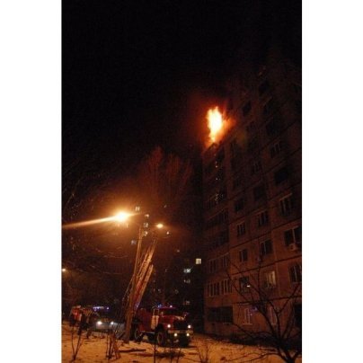 Як горів будинок у Харкові. ФОТО 