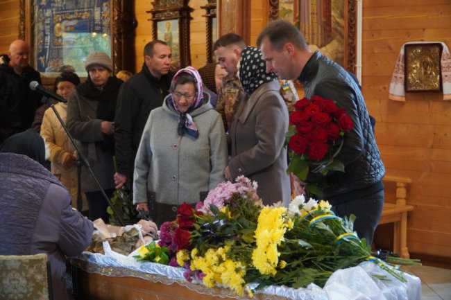 У Володимирі попрощалися зі штаб-сержантом Олександром Новосадом. ФОТО