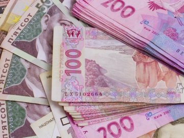 Для луцьких шкіл куплять канцтоварів та «хімії» на 2,5 мільйона