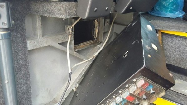 Через пункт пропуску «Устилуг» намагалися перевезти 1430 пачок контрабандних сигарет. ФОТО