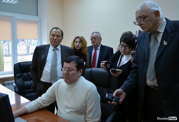 Медик демонструє «нові можливості»