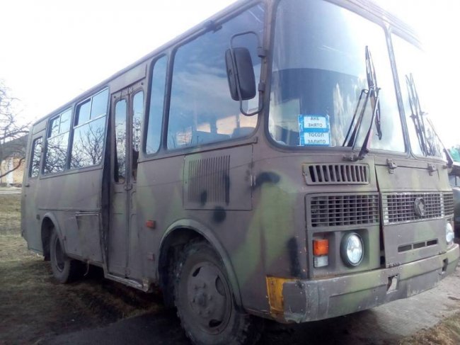 На Волинь  повернули шкільні автобуси з передової