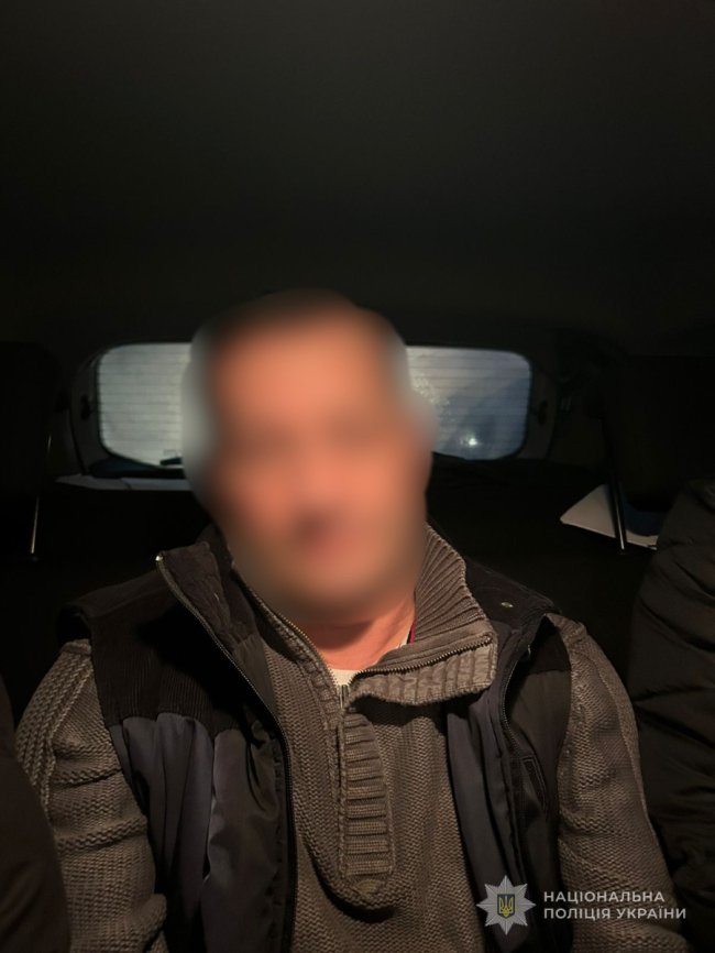 У Луцьку 54- річний чоловік зламував авто та грабував їх. ВІДЕО