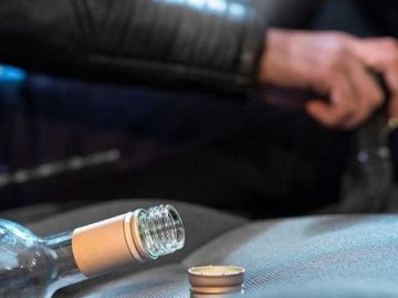 Поліція Волині викрила двох друзів, які керували автомобілем п'яними