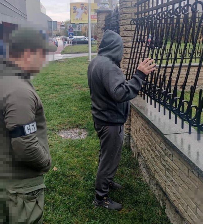 Депутат з Чернігівщини за 3 тисячі доларів підробляв у Луцьку документи для ухилянтів. ФОТО