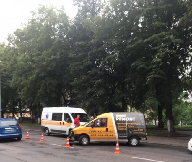 У Луцьку через аварію – тягучка. ФОТО