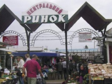 Розповіли, чи працюватимуть ринки Луцька  9 травня
