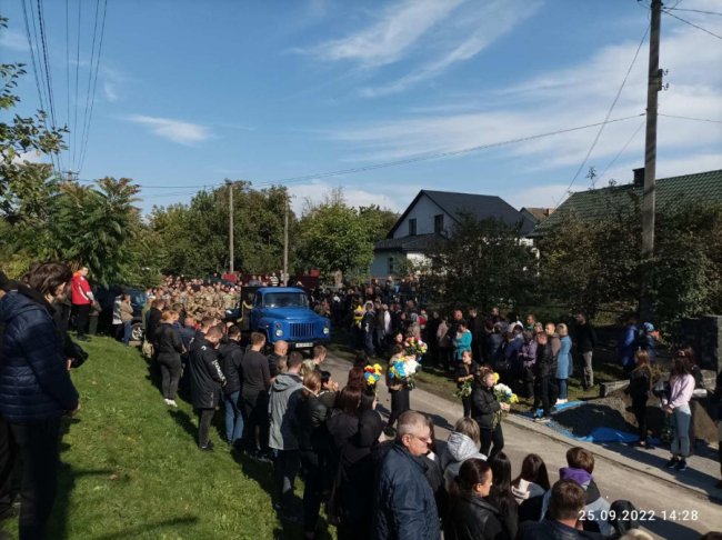 «Він був тією людиною, яка увібрала в себе усі найкращі чесноти»: друзі про загиблого Героя з Волині Віталія Кавку. ФОТО