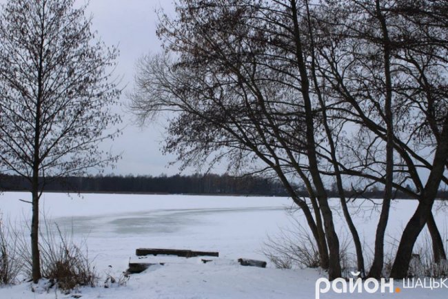 Показали зимовий вечір на Шацькому поозер'ї. ФОТО