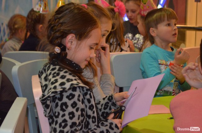 Розіграші, подарунки, вечірка: день закоханих у «ПортCity»