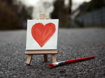 Кохання чи гроші: луцьких студентів запитали, що їх спонукало б одружитися