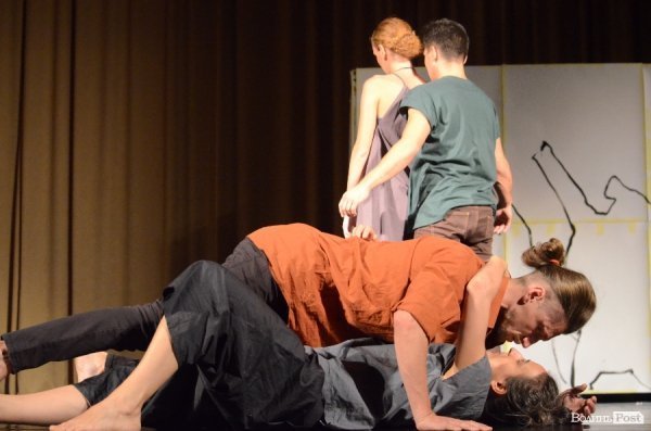 Історії дітей-біженців мовою танцю. ФОТО