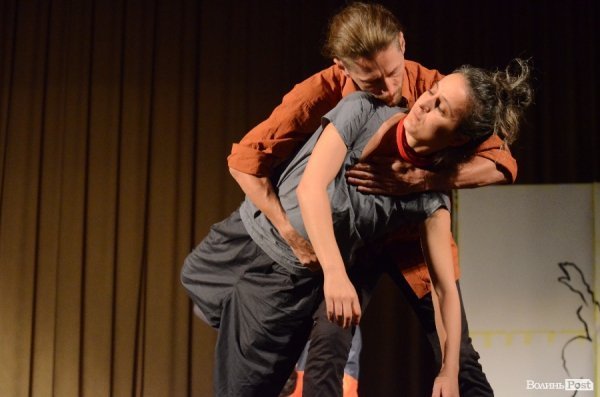 Історії дітей-біженців мовою танцю. ФОТО