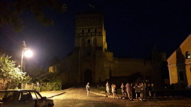 Луцький замок тоне у темряві, – активіст