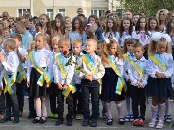 Перший дзвоник у Ковелі. ФОТО