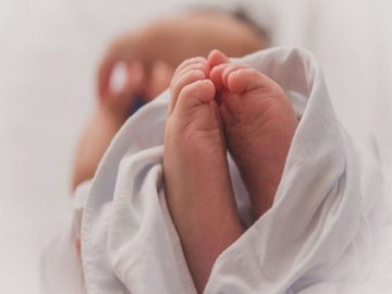 На Рівненщині жінка народила 11-ту дитину в авто