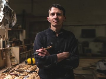 Хлопець з Волині створює іконостаси та картини. ФОТО