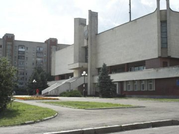 РАЦС чи ЦНАП: подробиці проблемної реконструкції