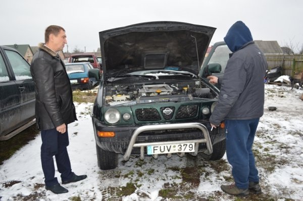 Із Ковеля на передову відправлять автомобіль