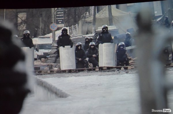 Кадри з фільму