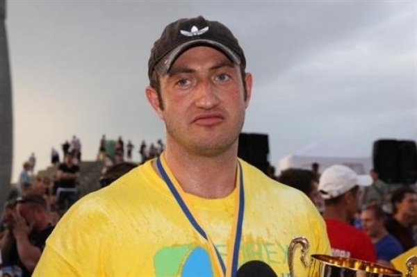 У Дніпропетровську обрали найсильніших чоловіків. ФОТО