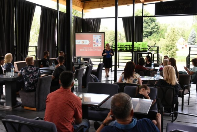 У центральному парку Луцька відкрили школу фрілуфтсліву