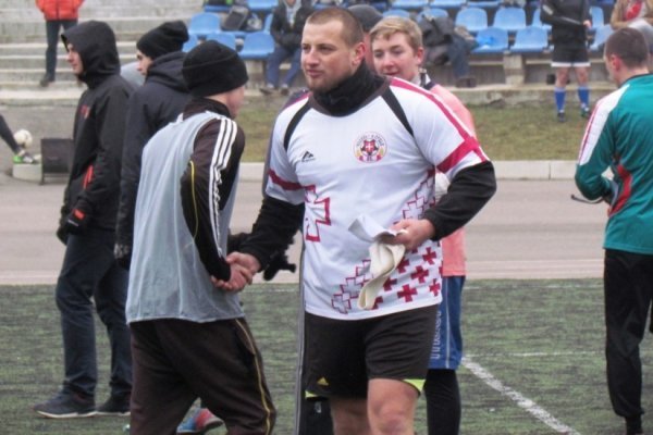 Волинські вболівальники зіграли у благодійний футбол  на допомогу воїнам-ультрасам. ФОТО