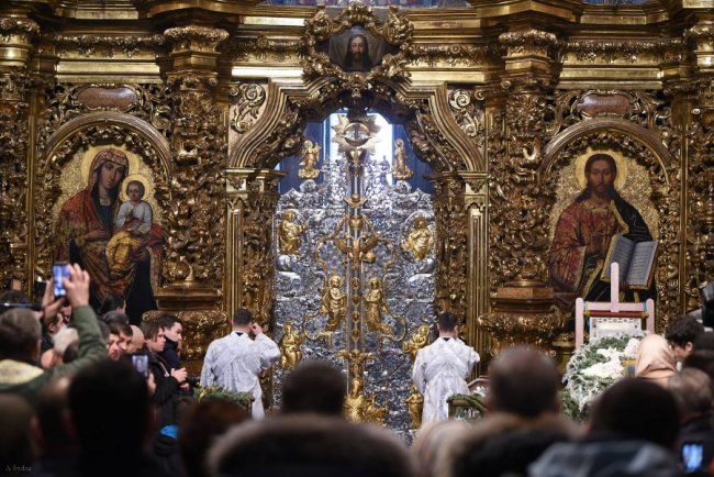 «Все це якесь диво»: священик з Волині опублікував фото з богослужіння у Софії Київській