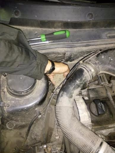 Мешканець Любомля намагався перевезти через «Ягодин» більше 4 кілограмів бурштину. ФОТО