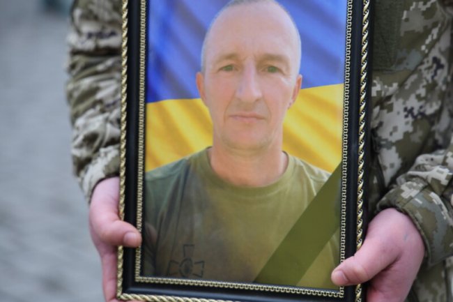 У Луцьку попрощалися з Героєм Іваном Литвинчуком, який загинув у жовтні 2024-го
