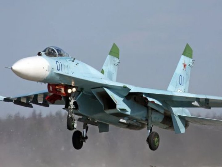 В росії розбився винищувач Су-27