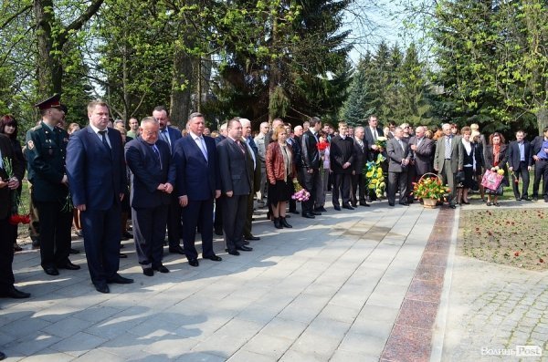 У Луцьку вшанували жертв Чорнобиля. ФОТО