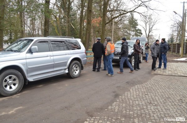 «Межигір'я» по-волинськи: екскурсія лісовими маєтками