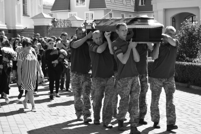 У Луцьку попрощалися з трьома Героями, які загинули за Україну