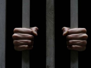 Відомого кримінального авторитета з Луцька хочуть тримати під вартою