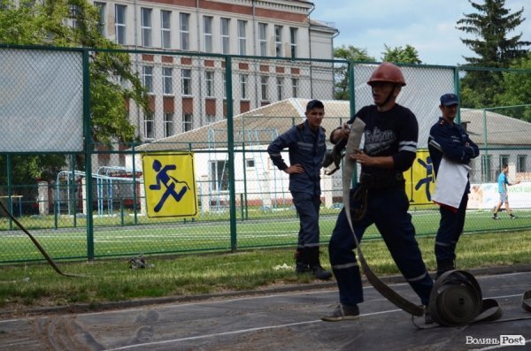 Найвправніші волинські рятувальники - з Луцька та Торчина. ФОТО
