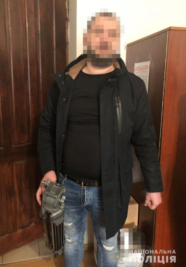 У центрі Луцька у журналістів викрали штатив. ФОТО