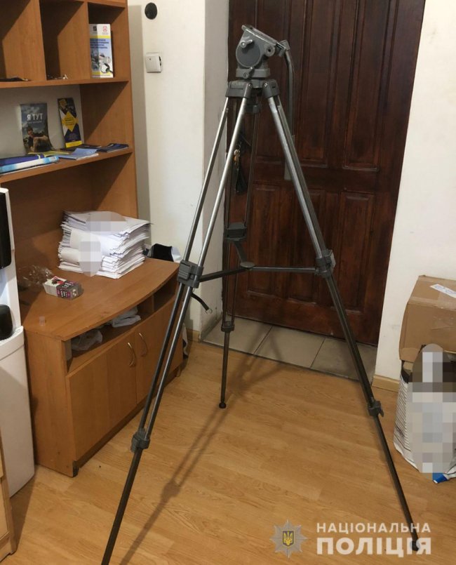 У центрі Луцька у журналістів викрали штатив. ФОТО