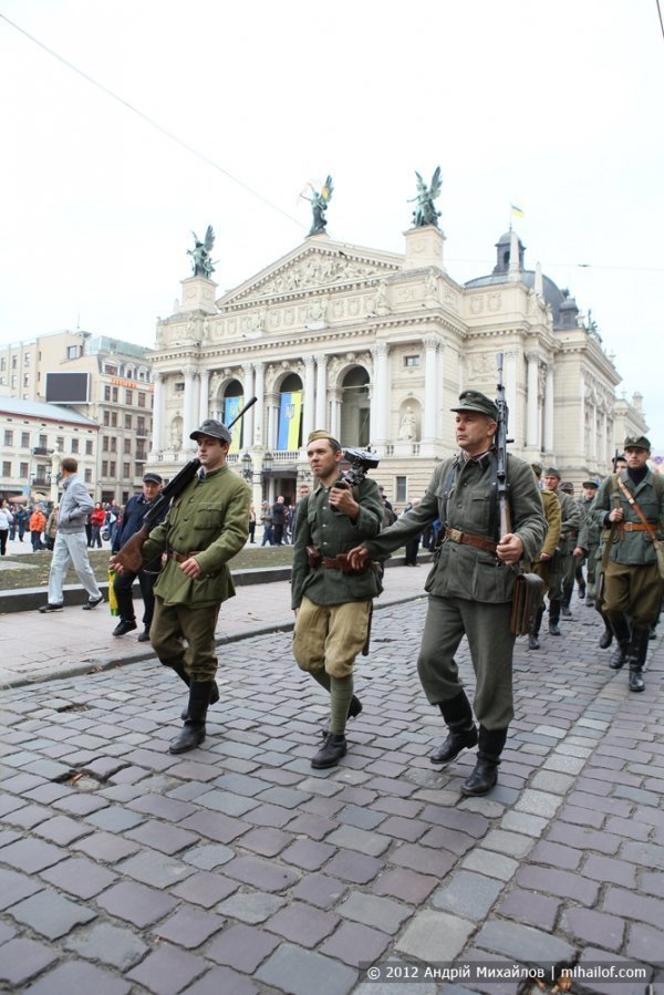 Фотовиставка Андрія Михайлова