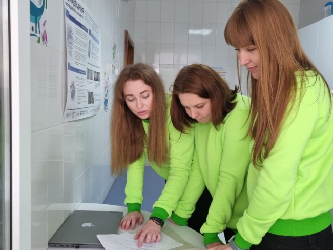 Медики громади на Волині відмовилися від білих халатів. ФОТО