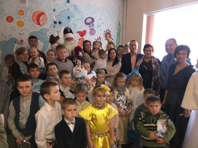 На Волині інклюзивний центр отримав спецавтомобіль. ФОТО