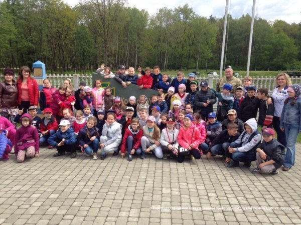 Луцькі школярі завітали в гості до прикордонників. ФОТО