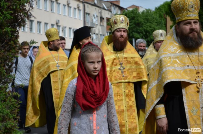 У Луцьку хресною ходою пройшли прихильники церкви Московського патріархату. ФОТО