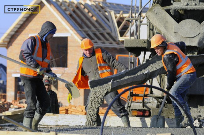 «Інвестор» перетворює пустир під Луцьком на унікальний житловий комплекс. ФОТО*