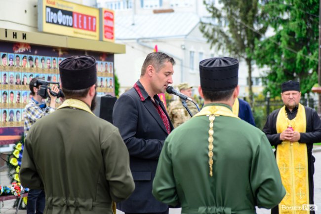 У Луцьку вшанували загиблих під Волновахою. ФОТО