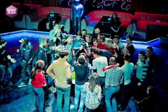 Фото футбольної вечірки в «трьошці»