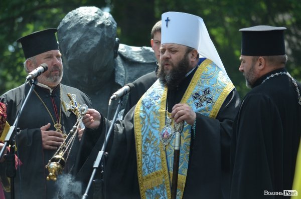 У Луцьку вшанували пам'ять жертв війни. ФОТО