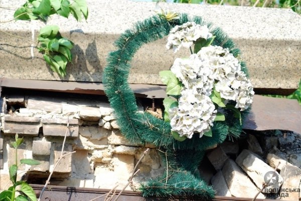 На древньому кладовищі Луцька – непоховані рештки людей. ФОТО