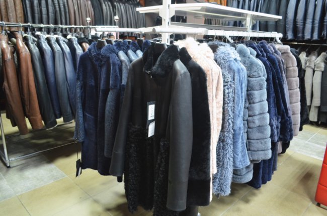 У магазині шкіри та хутра «Steel» – нова колекція, знижки та подарунки*