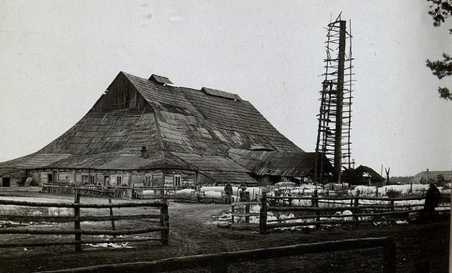 Субтропічний курорт і згаслий вулкан: 15 несподіваних історичних фото Волині